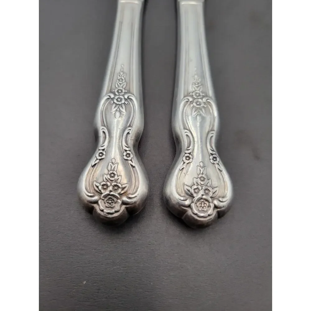 Oneida Mission Rose Set of 2 Dinner Knives Wm A Rogers Silverplate Flatware
